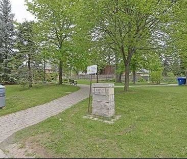For Lease - 256 Doris Avenue Unit# 811, Toronto, Ontario - Photo 3