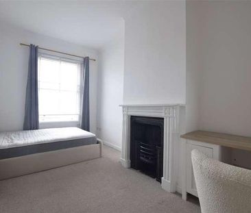 Berkeley Street, Cheltenham, Gloucestershire, GL52 - Photo 2