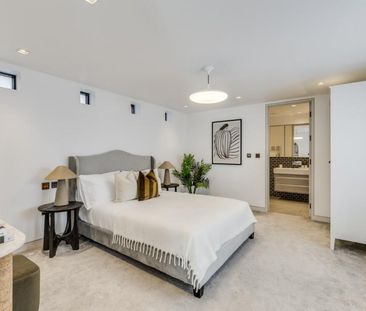 4 bedroom terraced house to rent - Photo 2