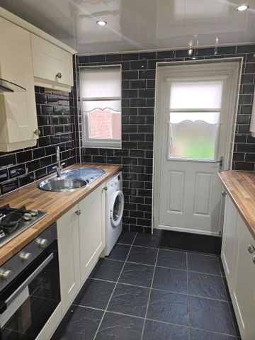 3 bedroom house to rent - Photo 3