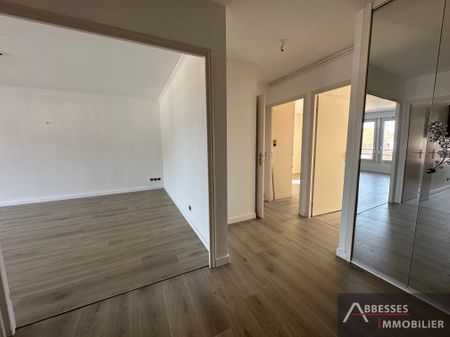 Location Appartement 4 pièces 93m² REMIREMONT 88200 - Photo 3