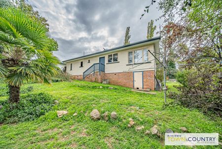 6 Quin Avenue, Armidale - Photo 2