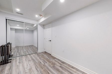 For Lease - 280 Miller Park Avenue Unit# (Basement), Bradford West Gwillimbury, Ontario - Photo 4