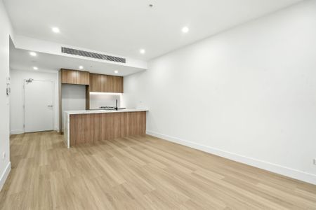 Modern Apartment Living - Stylish, Spacious & Convenient - Photo 3