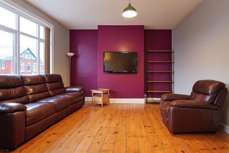 3 bedroom Student Flat to rent in Grosvenor Road, Jesmond, Newcastle upon Tyne - Photo 5