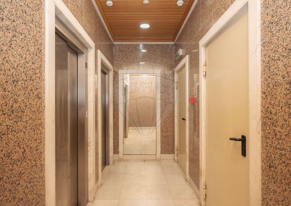 Apartamento T4 em Lisboa