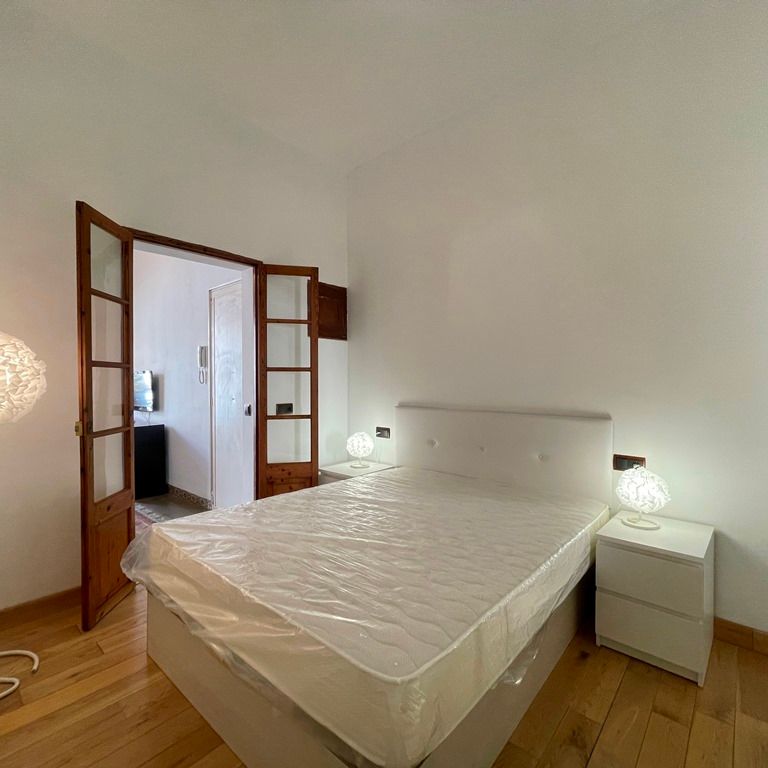 Apartamento con balcón y amueblado de 1 dormitorio en Santa Catalina, Palma - Photo 1