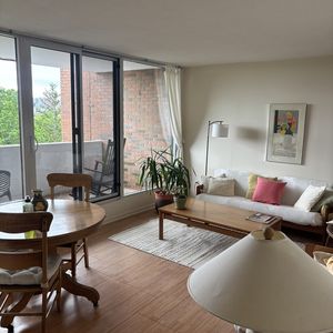 Appartement à Louer - Photo 2