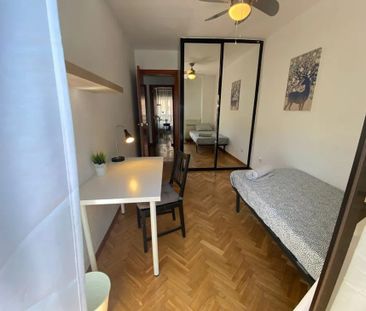 Calle de Simancas, Madrid, Community of Madrid 28029 - Photo 4