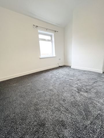 2 Bedroom Terraced near the Stafford Station - Photo 5