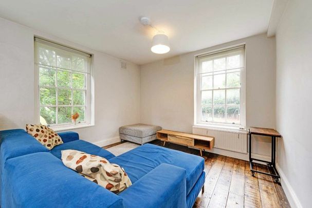 Lyons Place, St Johns Wood, NW8 - Photo 1