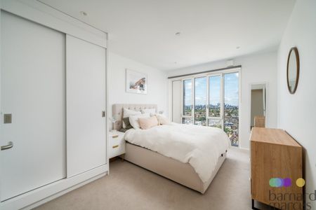 Mapleton Crescent, LONDON - Photo 4