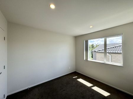 4-BEDROOM IN ONEHUNGA - Photo 2