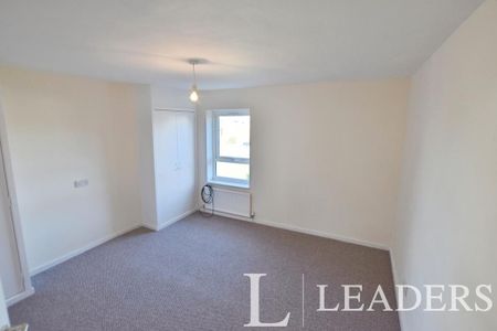 3 bedroom detached house to rent - Photo 5