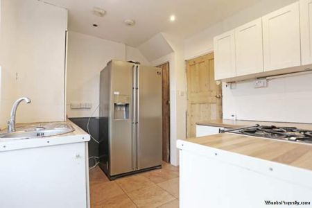 2 bedroom property to rent in Dagenham - Photo 5