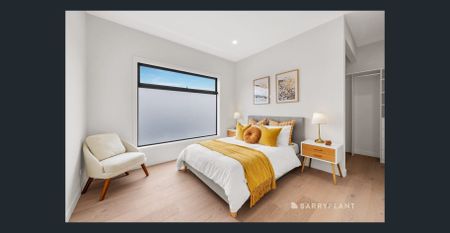 Superb Three Bedroom Townhouse - Only a 6 months lease is available. - Photo 4