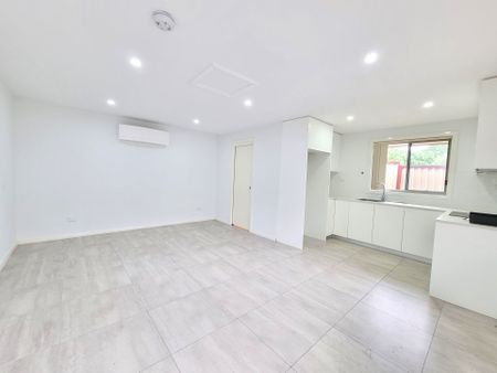 Charming, Comfortable and Convenient - Photo 2