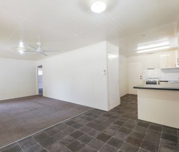 3 Bedroom Family Home ! - Photo 2