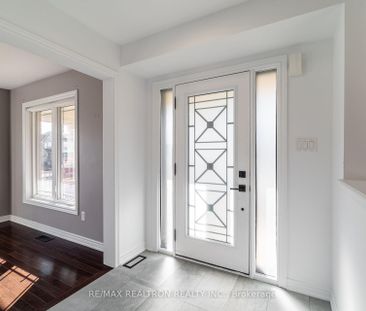 For Lease - 2 Yang Street, Richmond Hill, Ontario - Photo 4
