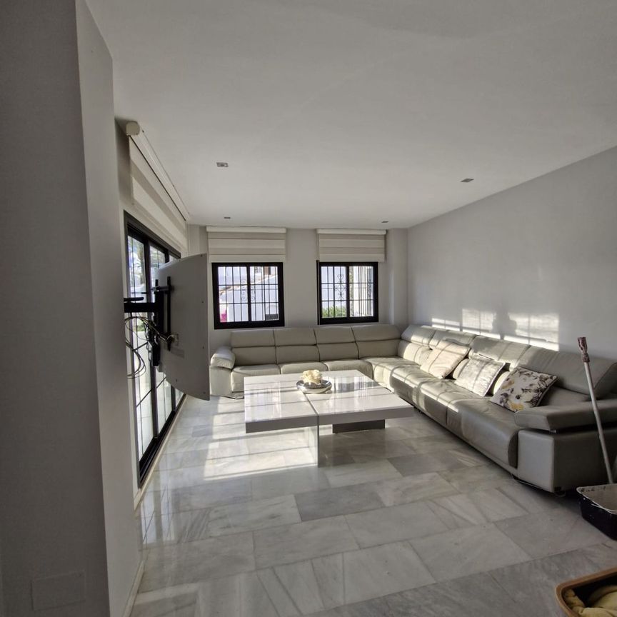Alquiler Apartamento en Puerto Banús, Marbella - Photo 1