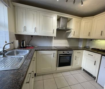 A well presented two bedroom semi-detached house, situated in a pop... - Photo 4