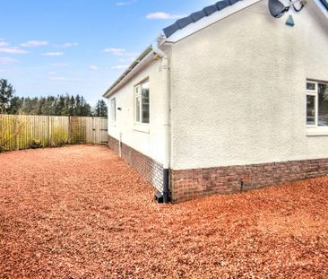 3 bed bungalow to rent in East Renfrewshire Golf Club, Newton Mearn... - Photo 2