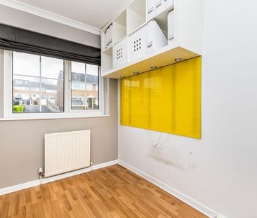 3 bedroom terraced house to rent - Photo 4