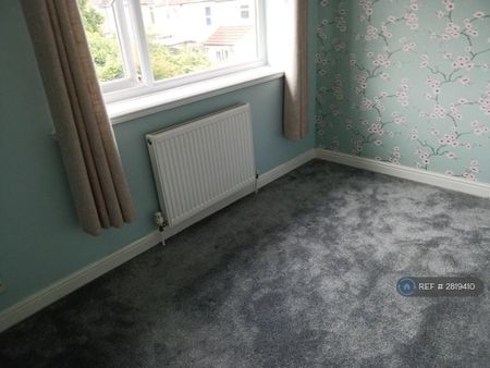 3 bedroom detached house to rent - Photo 5