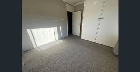 Tidy 2Bed Unit - Photo 2