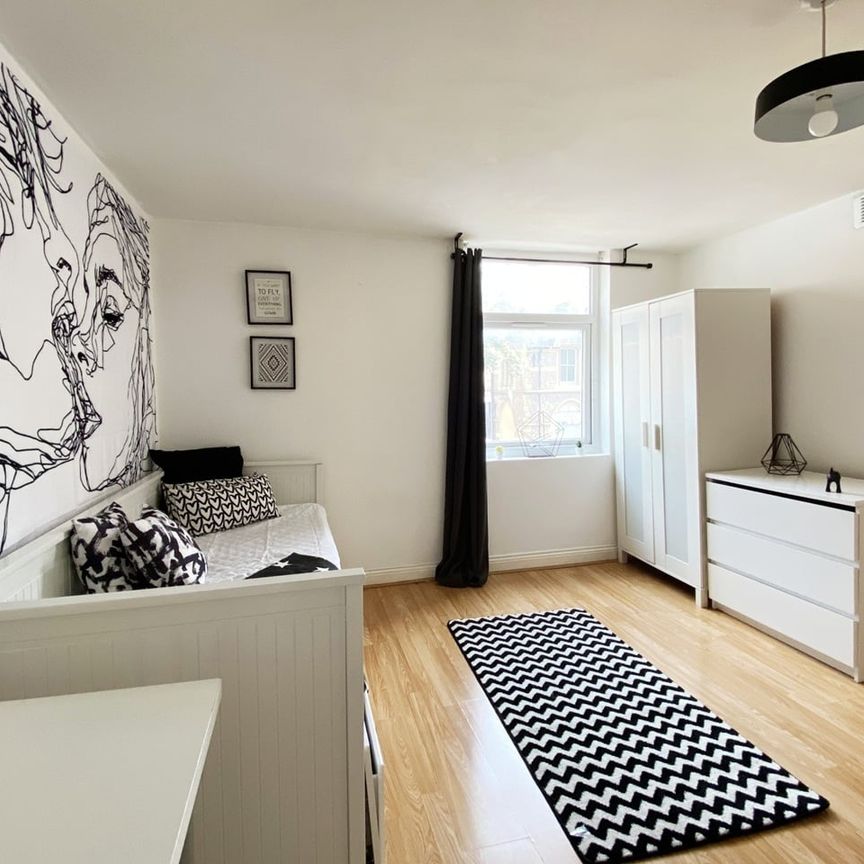 Studio Flat, Humberstone Gate, LE1 - Photo 1