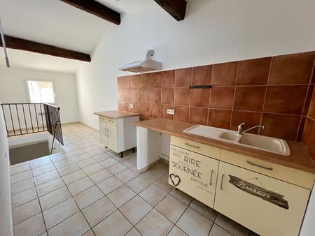 Location appartement 3 pièces, 64.98m², Saint-Côme-et-Maruéjols - Photo 2