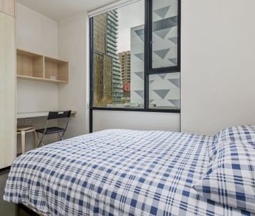 405/68 Hayward Lane, Melbourne - Photo 1