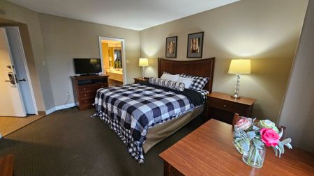 For Lease - 90 Highlands Drive Unit# 2074/75, Oro-Medonte, Ontario - Photo 3