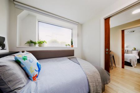 Silver 2-Bed Apartment - Photo 2
