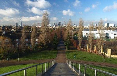 St. Elmos Road, London, SE16 - Photo 3