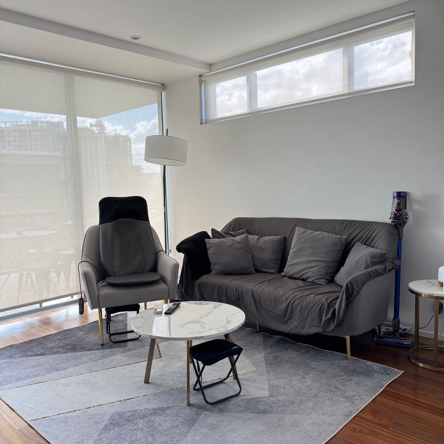 South Brisbane - Photo 1