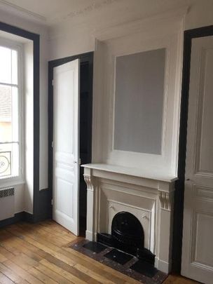 Location Appartement 2 pièces 47m² LYON 6ème - Photo 1