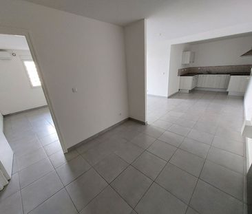 Location appartement 2 pièces, 47.47m², Fort-de-France - Photo 6