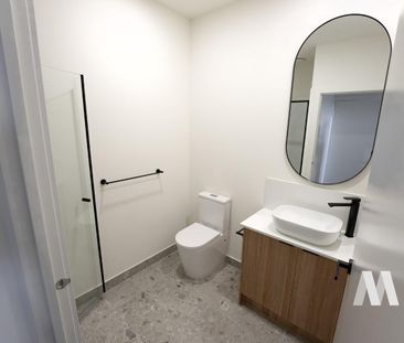 Brand-New Four-Bedroom Townhouse Combining Modern Style with Effort... - Photo 2