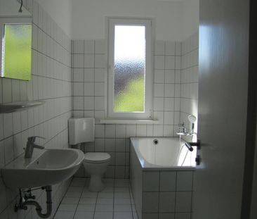 SCHÖNE 2 ZIMMER WOHNUNGA IN OB-STERAKRADE - Photo 3