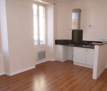 Location Appartement 3 pièces 42m² ANGOULEME 16000 - Photo 1