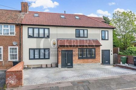 Framlingham Crescent, London, SE9 - Photo 2