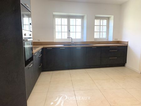 Location Maison 4 pièces 141m² GENLIS 21110 - Photo 5