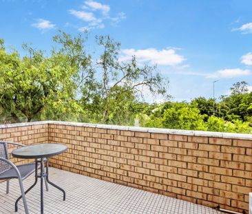 Two Bedroom Unit in the Heart of Penrith - Photo 4