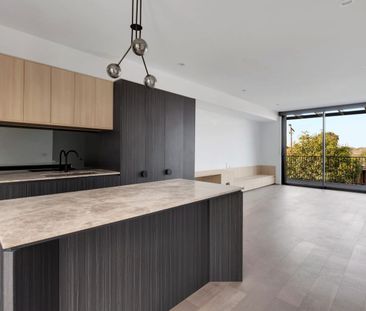 As-New Family Haven in a Prime Location - Photo 6