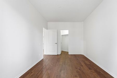 For Lease - 555 Yonge Street Unit# 304, Toronto, Ontario - Photo 2