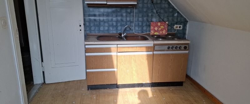 Helle Dachgeschosswohnung - Photo 1