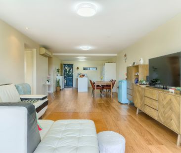 STUNNING APARTMENT WITH THE SIZE & THE VIEWS! - Photo 3