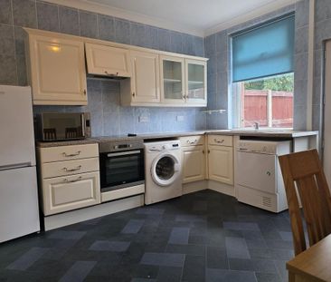 2 bedroom terraced house to rent - Photo 3