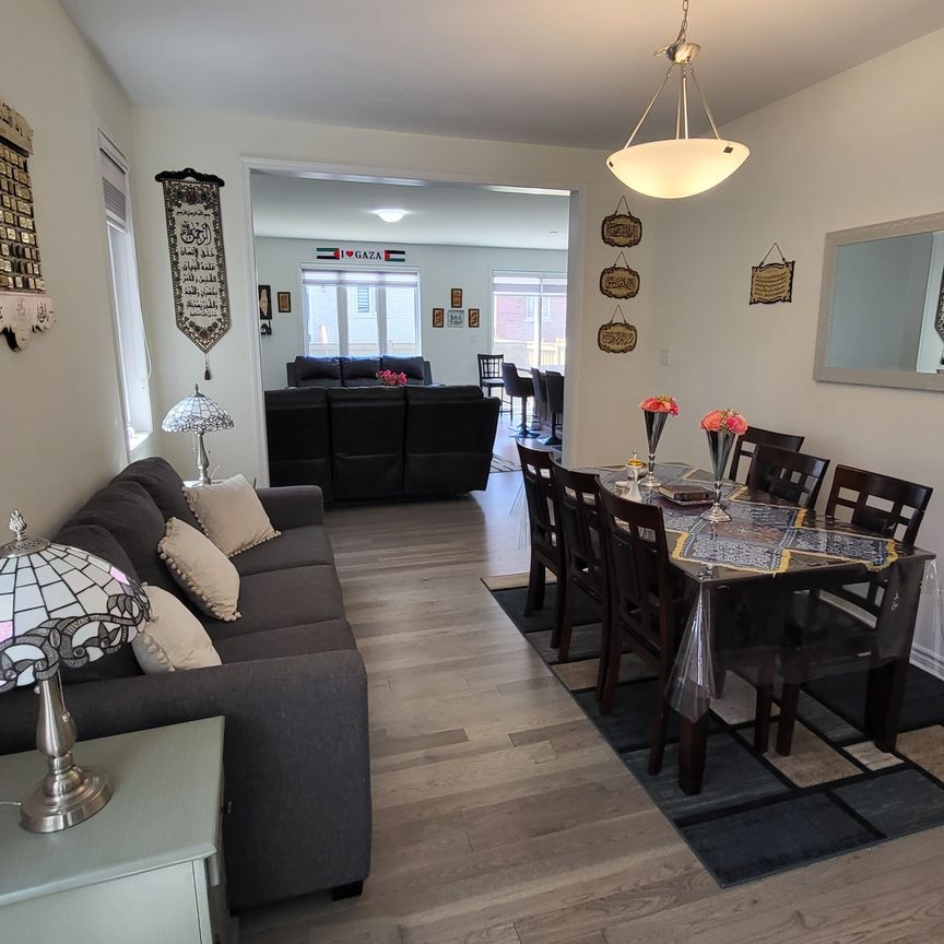 For Lease - 725 Kennedy Circle, Milton, Ontario - Photo 1